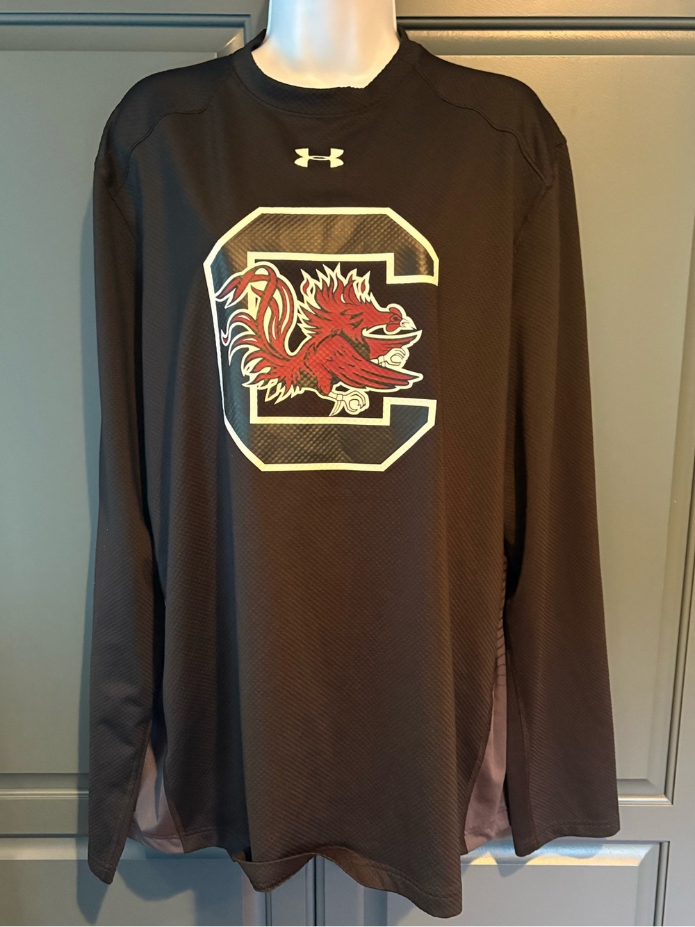 Under Armour Men’s Black Long-Sleeve Gamecocks Logo
